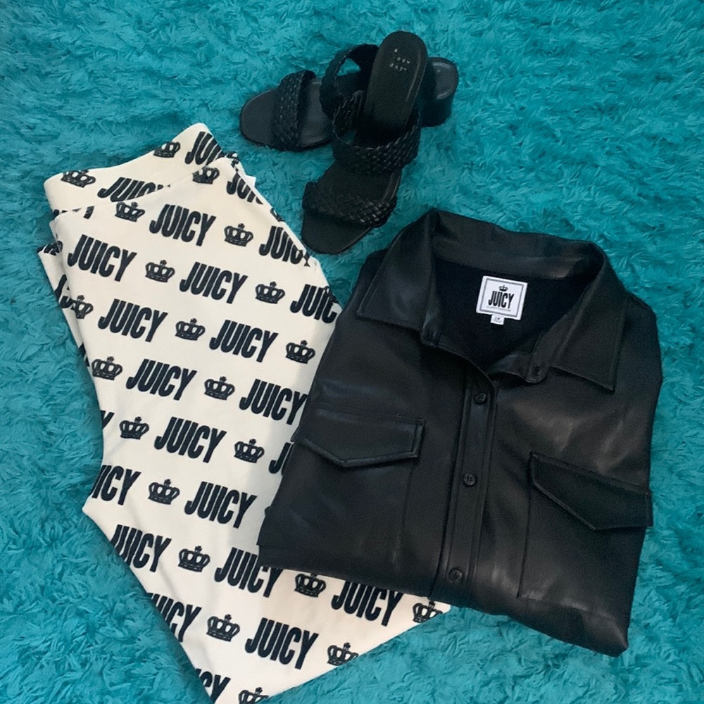 📞🖤Juicy black long sleeve pleather blouse.